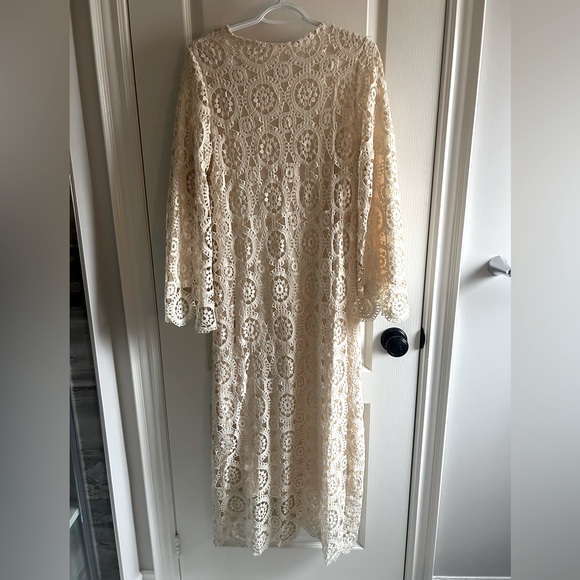 NWOT midi flowy cream lace overlay dress, flared long sleeves, fully lined - Picture 2 of 6